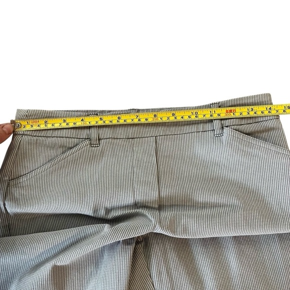 Reitmans The Iconic Slim Fit Dress Pants Size 6 Gray White Pinstripe Trousers - Picture 5 of 12